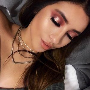 Meet your Posher, Liz